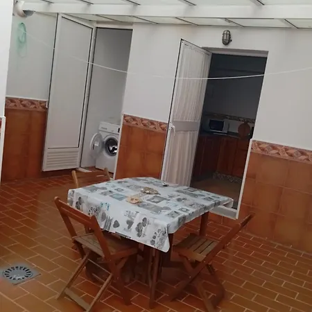 La Reona Apartment